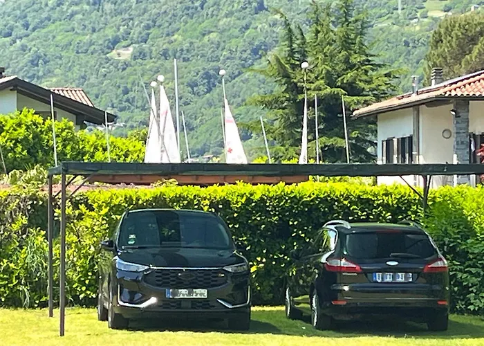 Paradiso-boschetto Mit Pool