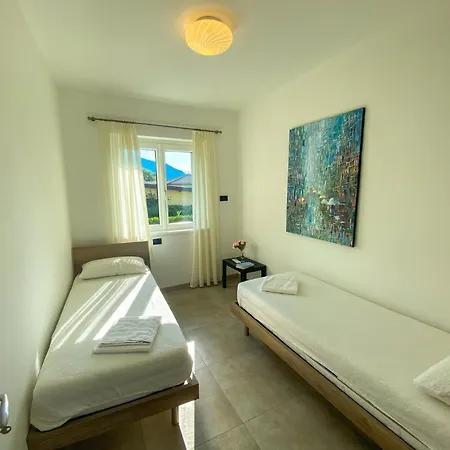 Feriehus Paradiso-boschetto Mit Pool Sorico