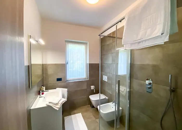 度假居 Paradiso-boschetto Mit Pool *