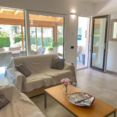 Casa vacanze Paradiso-boschetto Mit Pool *