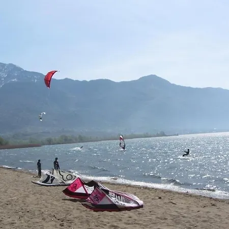 Paradiso-boschetto Mit Pool 度假居 *