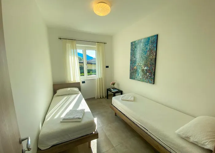 Casa vacanze Paradiso-boschetto Mit Pool Sorico